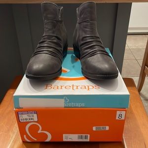 Bare traps Sam ankle boots. Dark Grey.